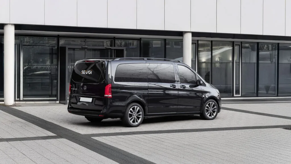 Наш Mercedes Vito VIP для трансферов